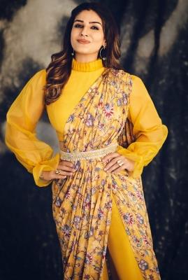 Raveena Tandon High On Kgf Chapter Success Menafn