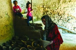 Afghan Village Potters Keep Centuries Old Tradition Alive