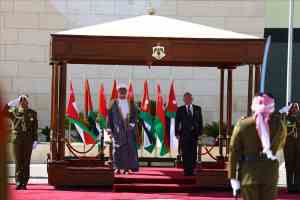 Qatar, Oman Discuss Cooperation In Transportation...
