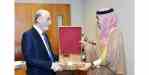 وزير شؤون الدفاع يشيد بعلاقات الصداقة البحرينية الأمريكية