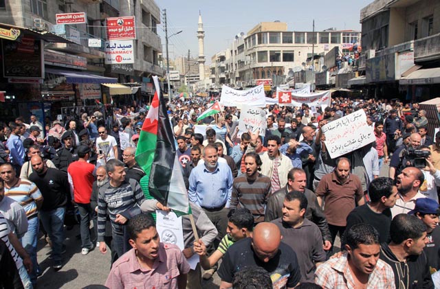 Jordan- Protesters demand 'real' reform, slam Parliament