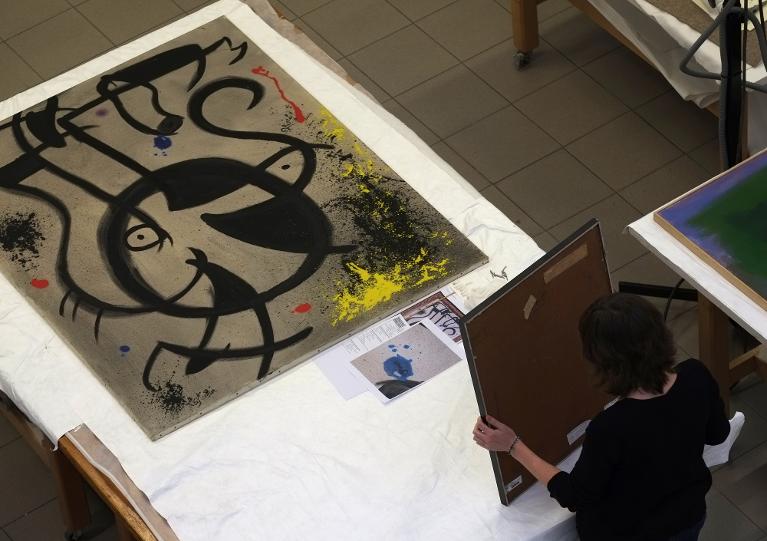 Portugal still plans Miro art sale despite auction hitch Portugal still plans Miro art sale despite auction hitch