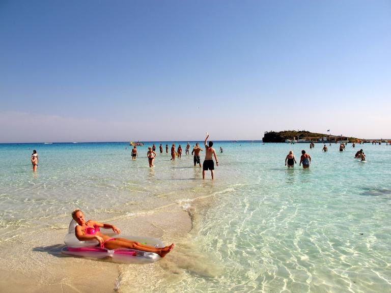 Cyprus tourism revenues plunge 14.5 in March