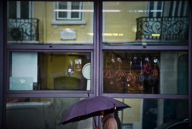 Portugal says to make clean exit from bailout programme Portugal says to make clean exit from bailout programme