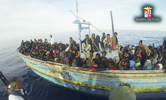 Italian ships rescue 6800 migrants in 3 days Italian ships rescue 6800 migrants in 3 days