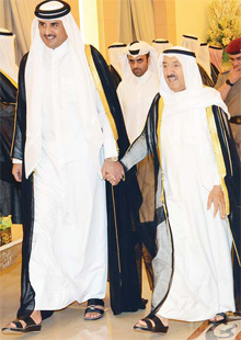 Qatari Amir In Kuwait To Offer Condolences Over Bomb Blast