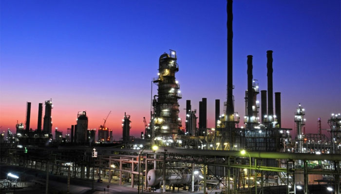 Kuwait's KNPC shuts down Shuaiba oil refinery after fire