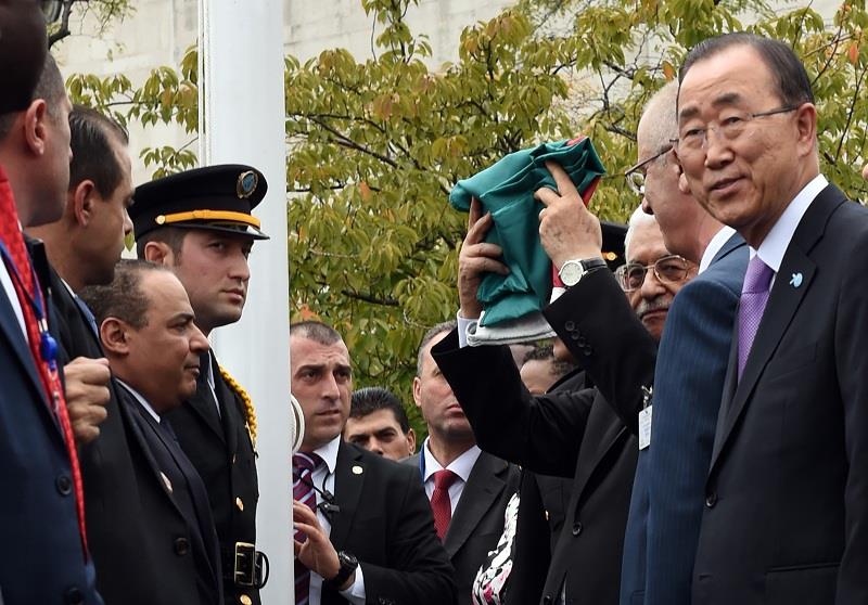 Palestinians raise flag at United Nations for first time