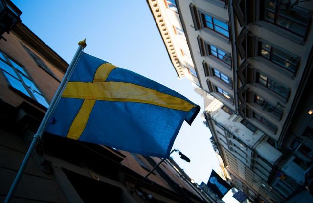 As Swedish central bank fights deflation housing bubble worries mount