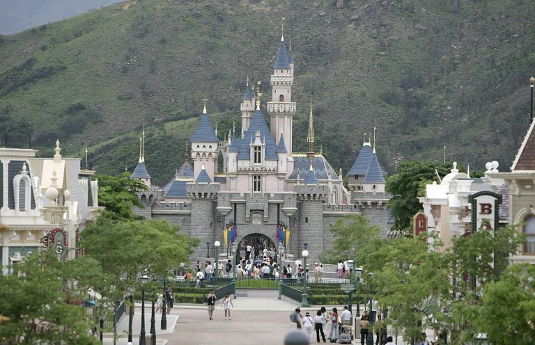 Disney to open Shanghai theme park in June