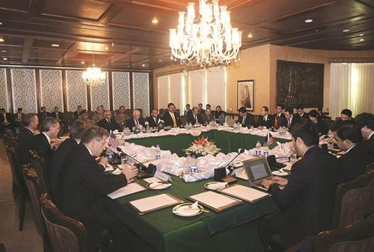 Pakistan hosts talks to revive Afghan peace bid