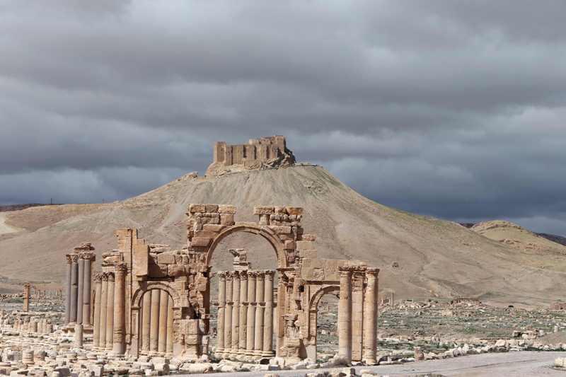 Syria antiquities chief vows to rebuild Palmyra temples razed by IS