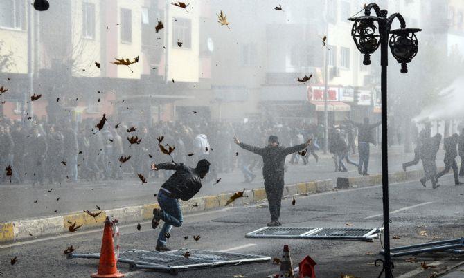 Venice Commission calls curfews in Turkey 'unconstitutional' Venice Commission calls curfews in Turkey 'unconstitutional'