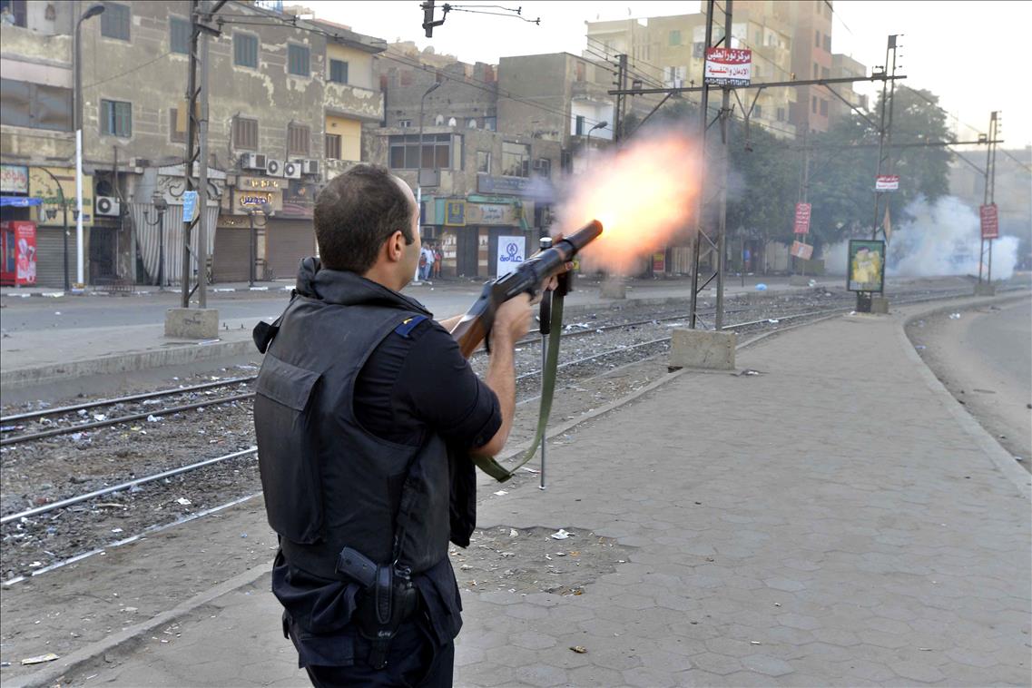 Civilians detain police officer after man shot dead in Mansoura