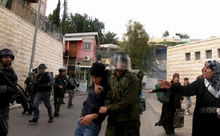  17 Palestinians Detained in Jerusalem and West Bank