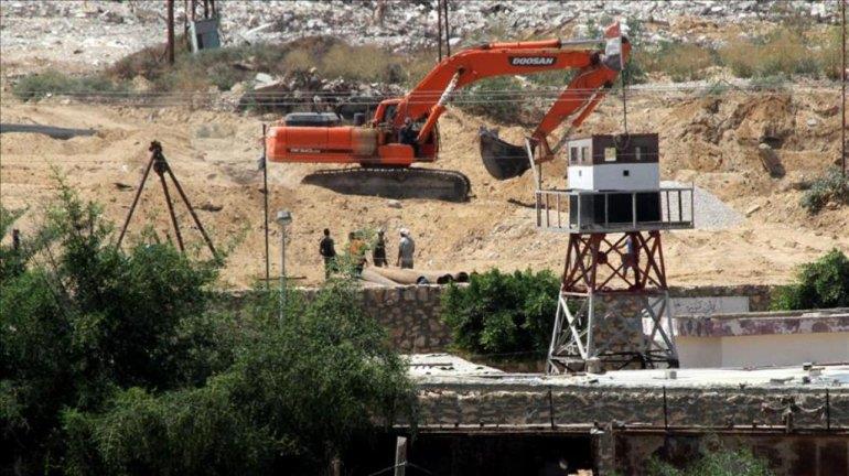 Egypt destroys 2 Gaza border tunnel