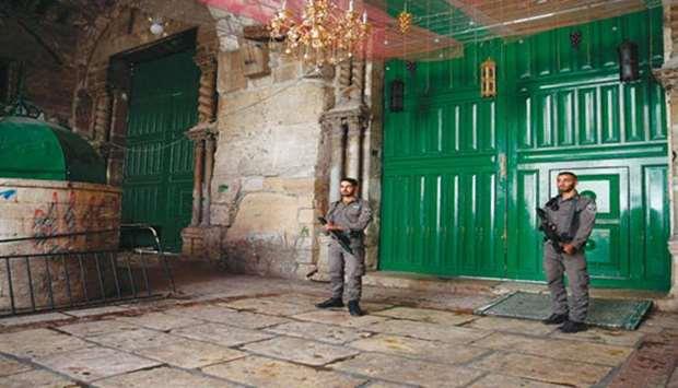 Israelis prevent Friday prayers at Aqsa Mosque