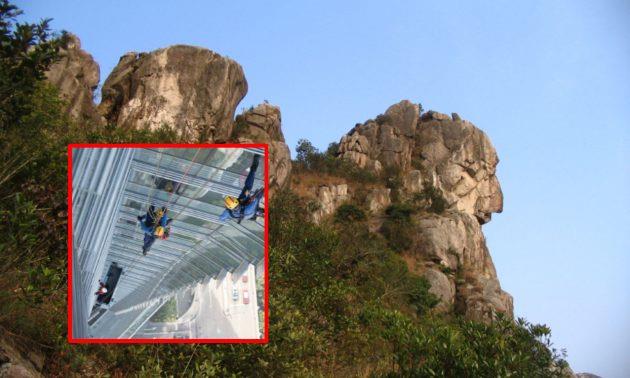 Firefighters rescue 2 climbers trapped on top of Lion Rock