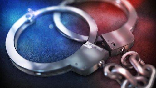 Oman- 3 arrested for theft, assault and impersonating as police