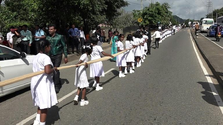 Sri Lanka probes 'longest saree' wedding for using kids