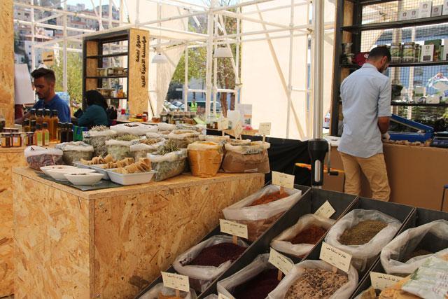 Local producers teach Ammanites food preservation methods