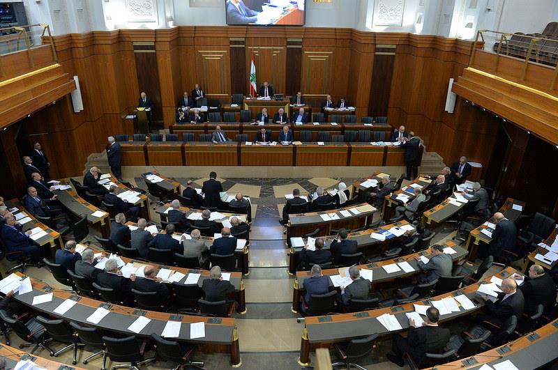 Lebanese lawmakers pass country's 1st state budget in over a decade
