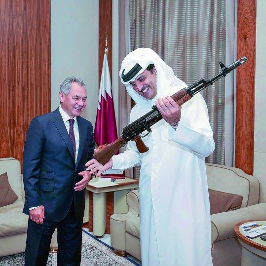 Qatar- Emir meets Russian Defence Minister