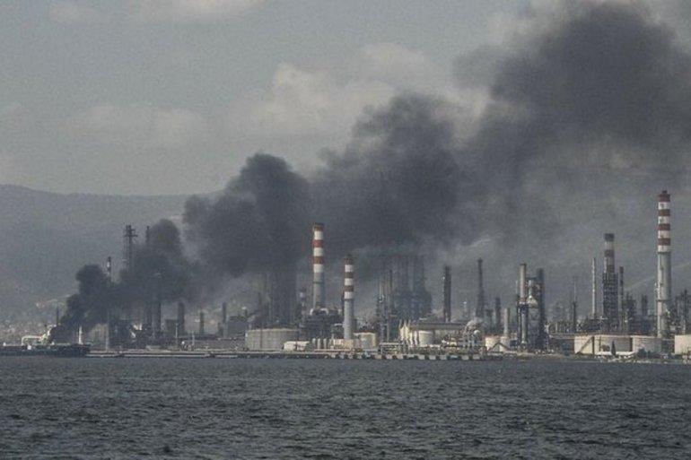 4 killed in explosion at oil refinery in western Turkey