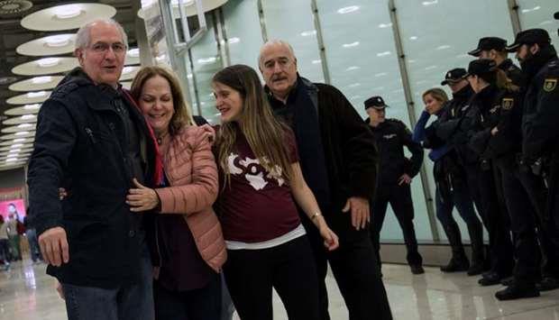 Venezuela opposition leader Ledezma flees to Spain