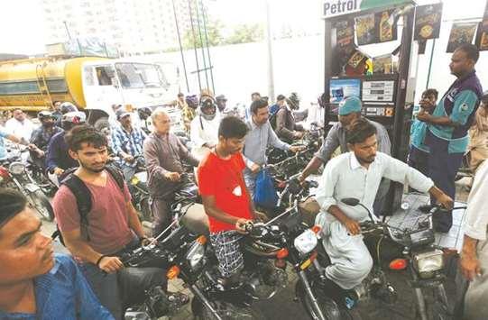Petrol sales rise despite cheaper CNG in Pakistan