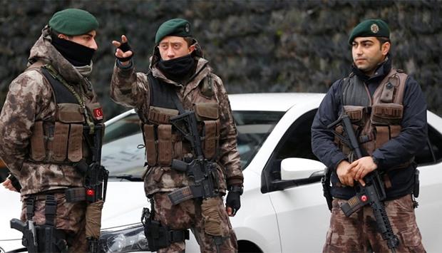 Turkish police move to arrest 333 soldiers over Gulen links