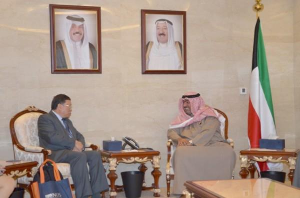 Kuwaiti, Singaporean officials discuss cooperation