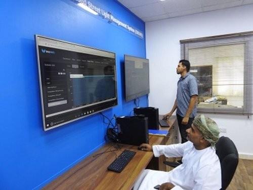Oman- Muscat Municipality experiments smart central lighting system