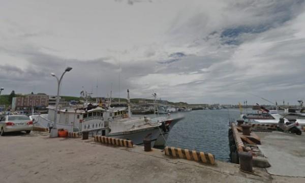 Fishermen arrested for smuggling cigarettes