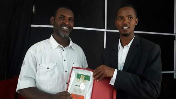 Somaliland: Information Minister Adani Bids Staff Farewell with Certificates