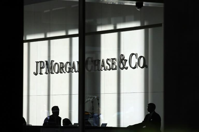 JPMorgan Chase earnings drop on weak trading, tax items