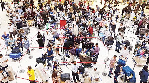 Kuwait- Chaos at airport