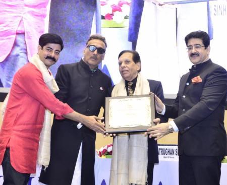 Adeep Tondon Honored With Hindi Cinema Sevi Award