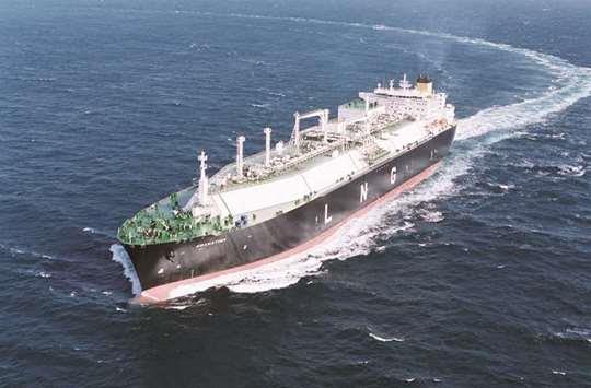 Wave of LNG projects set to begin even as projected glut looms
