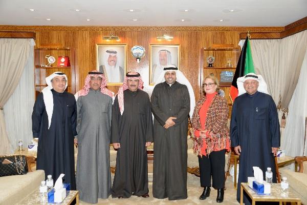 Kuwait's Info. Min. praises KUNA's role and its media message