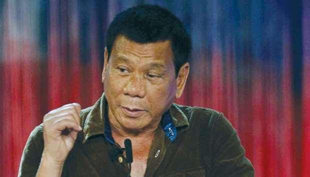 Duterte vows crackdown on smuggling of cars
