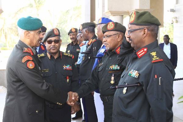Sudan, Kuwait agree on boosting military coop.
