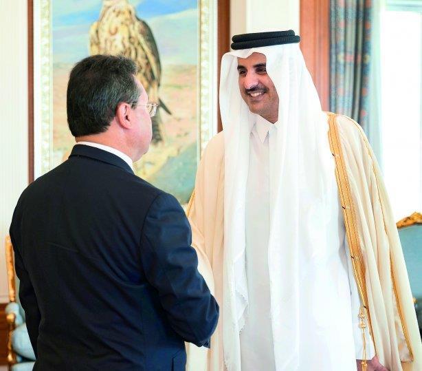 Qatar- Emir receives message from Paraguay President