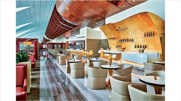 Emirates opens access to its premium lounges at Dubai International Airport