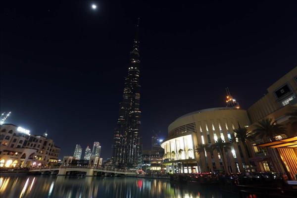 Photos: Dubai's Burj Khalifa goes dark for Earth Hour