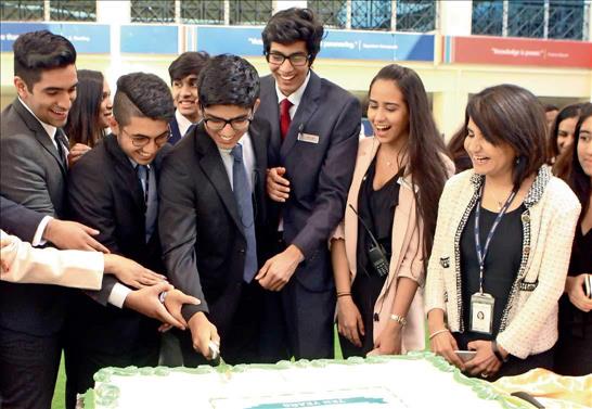 Dubai students discuss pressing global issues