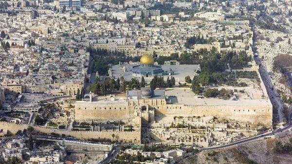 Jewish visitation to temple mount during passover nearly doubles from 2017
