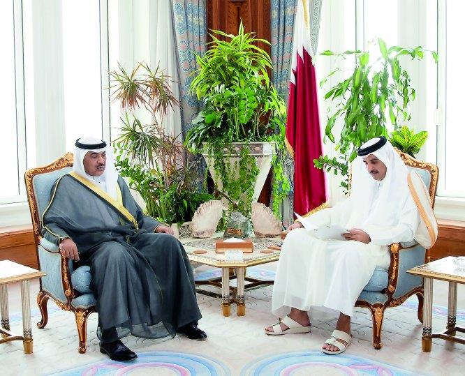 Qatar- Amir receives written message from Amir of Kuwait