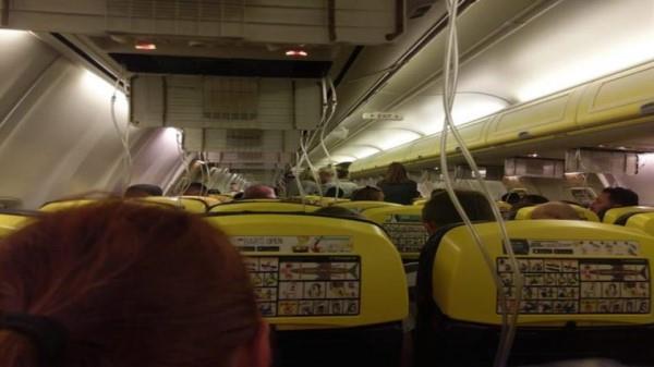 Ryanair made emergency landing due to loss of cabin pressure