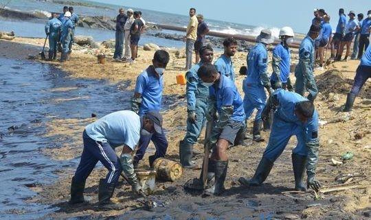 Cleanup operation underway following oil spill in Dikkowita